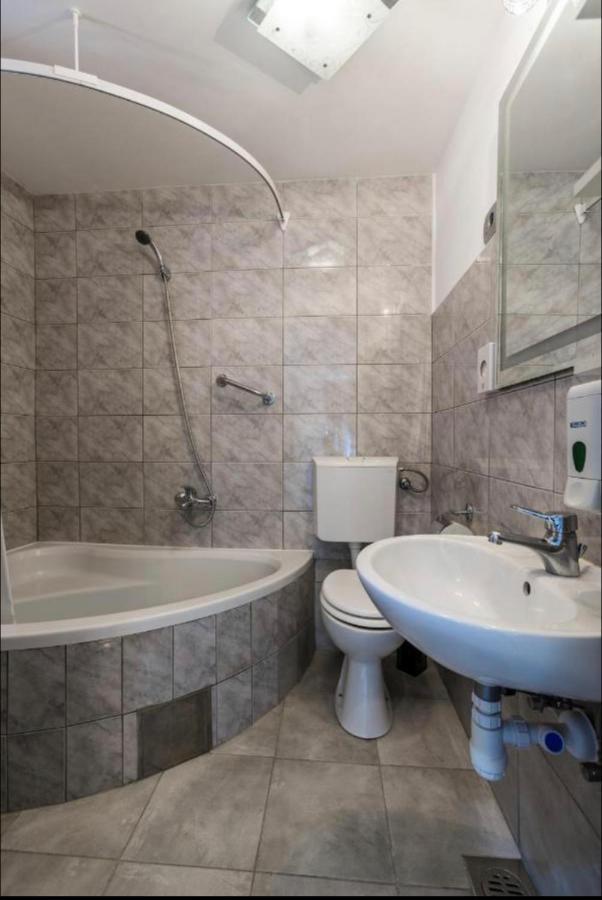 Apartment Cvita Split Buitenkant foto