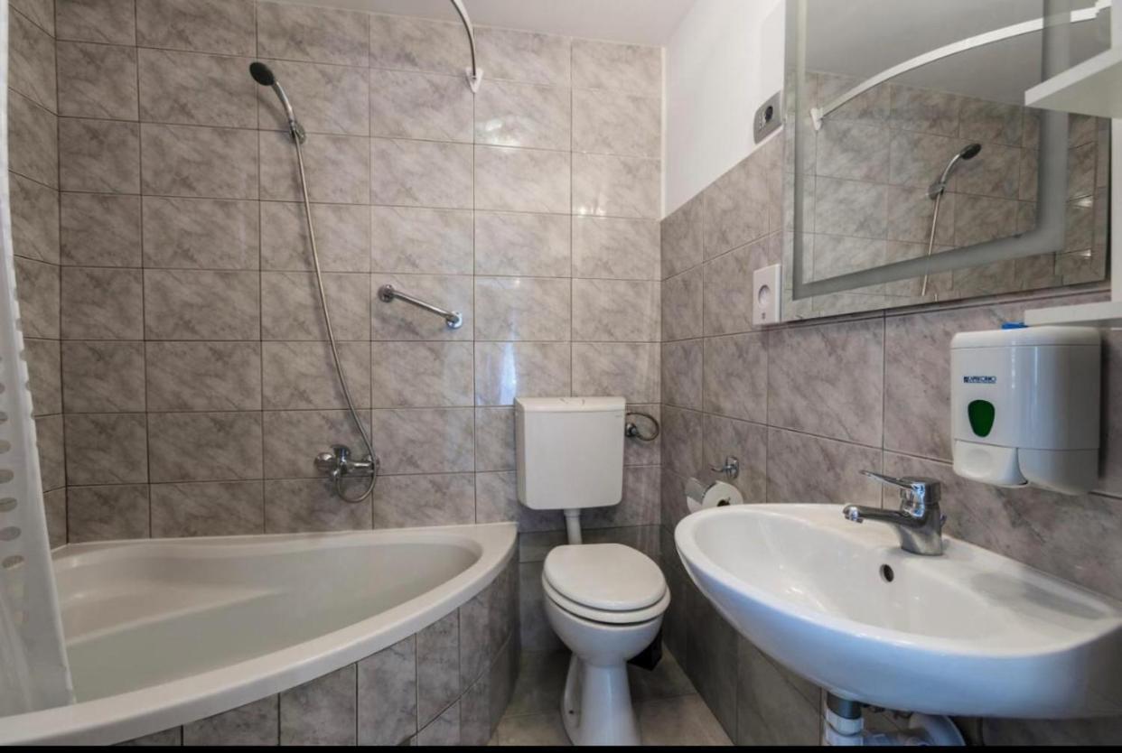 Apartment Cvita Split Buitenkant foto