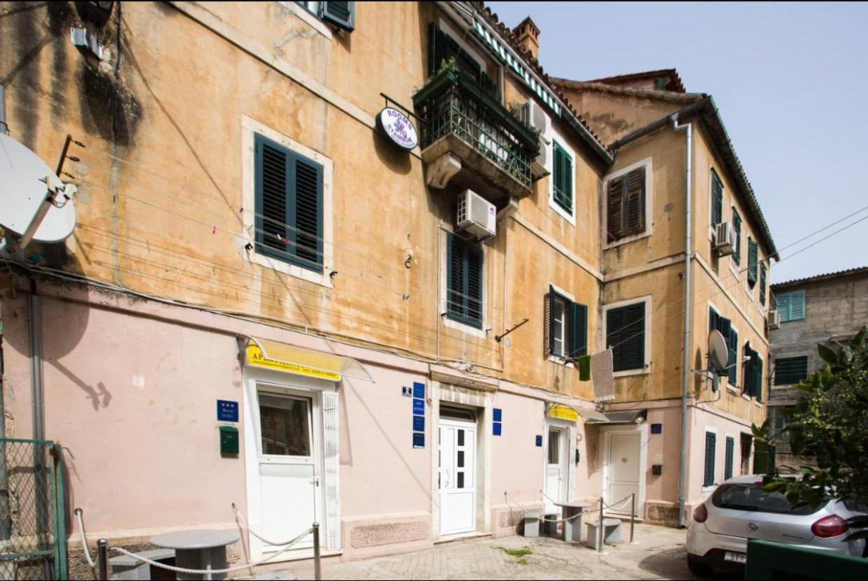 Apartment Cvita Split Buitenkant foto